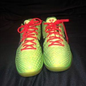 kobe christmas grinch shoes